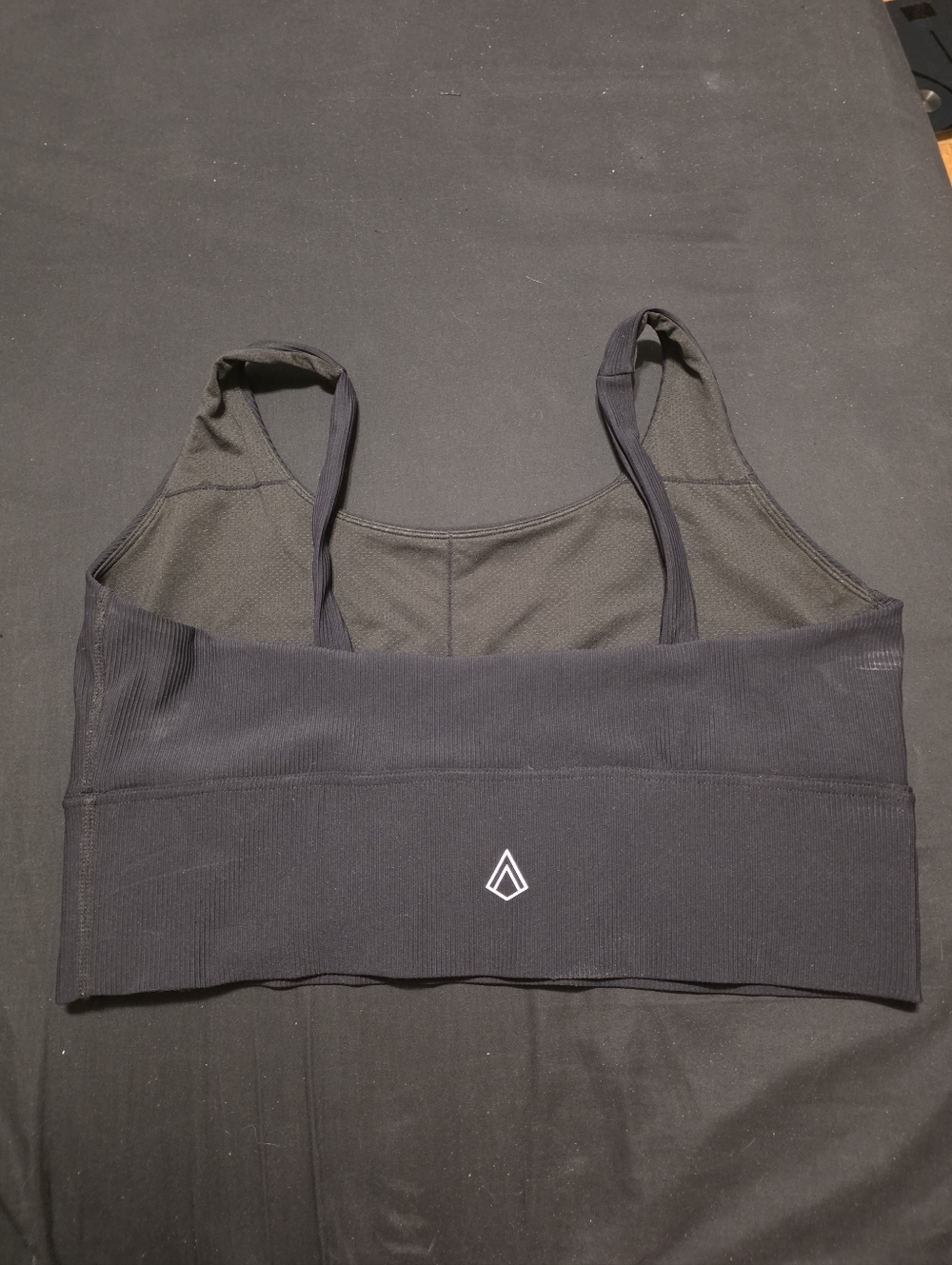 Arro Athletics Ribbed Sports Bra - ONYX